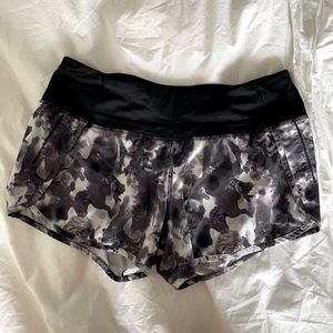 Lululemon hotty hot shorts, black/grey, size 6